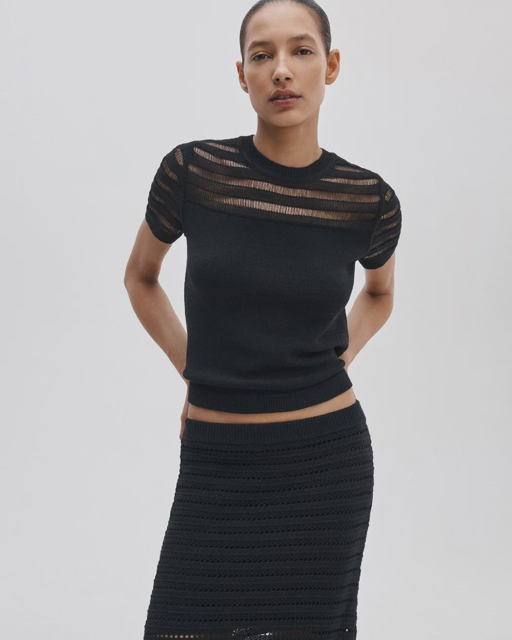 Britt-Short-Sleeve-Sweater-001