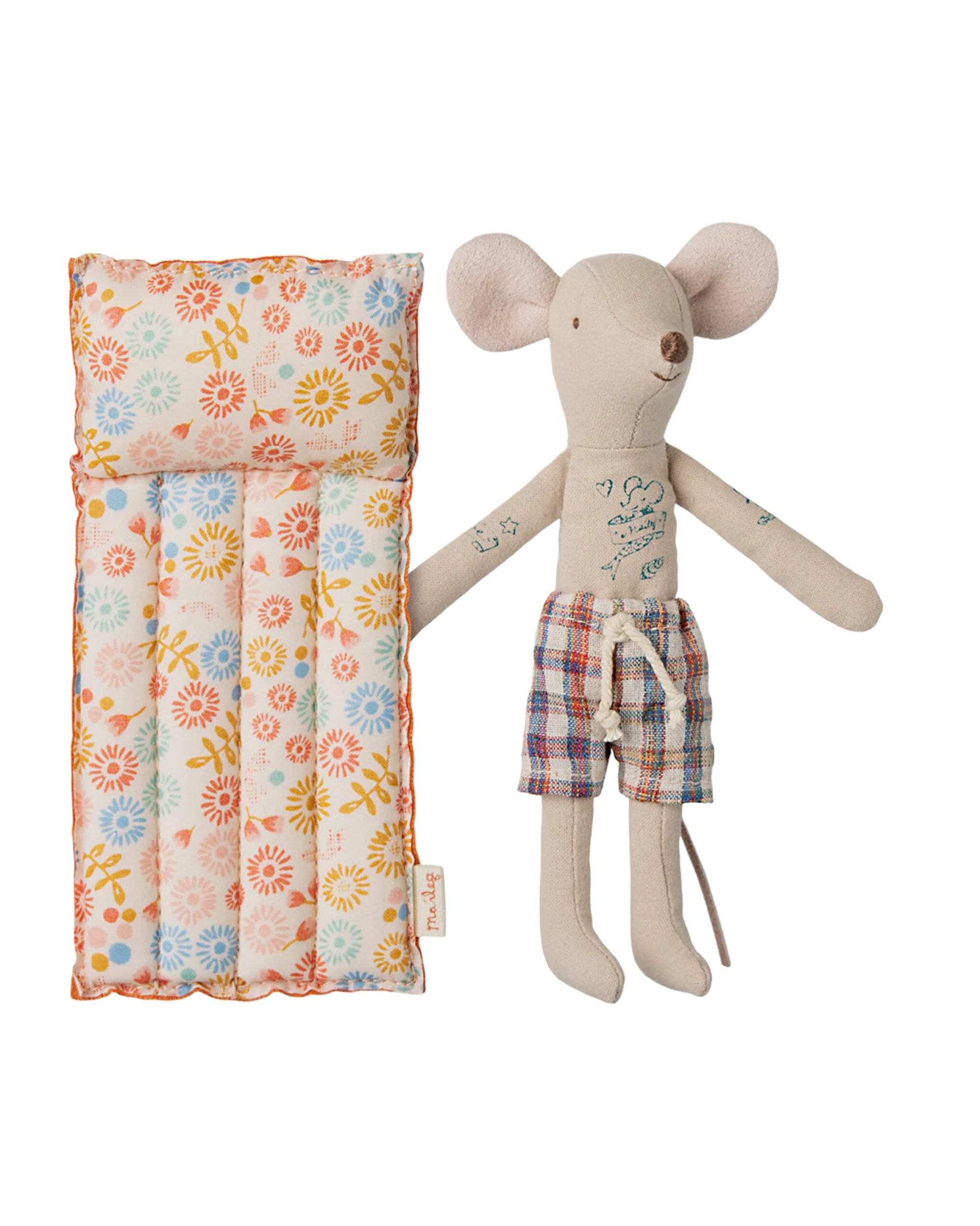 mouse-dad-air-mattress